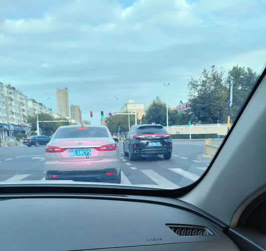 直行等待区 1